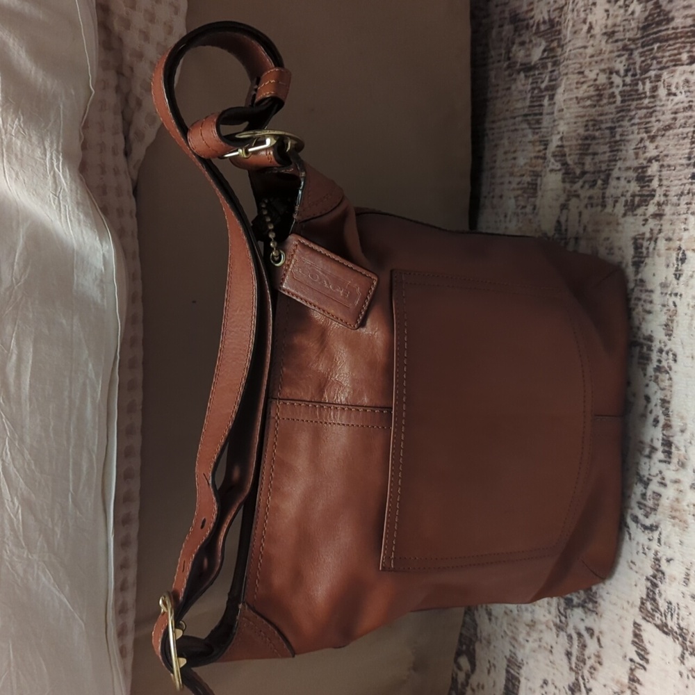 EUC Rare Coach Vintage Leather Shoulder & Crossbody Slim Hobo Duffel Bag 12376 - Picture 2 of 16